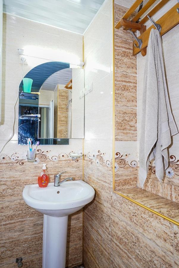 Bori'S Guesthouse Usguli Kültér fotó