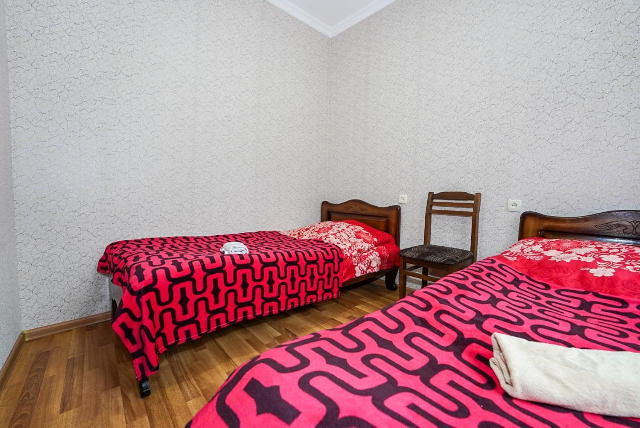 Bori'S Guesthouse Usguli Kültér fotó