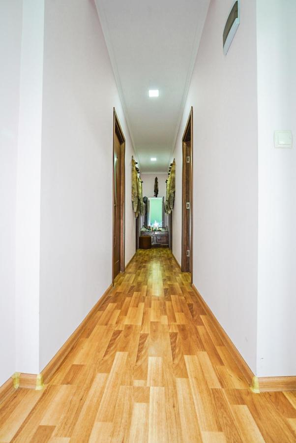 Bori'S Guesthouse Usguli Kültér fotó