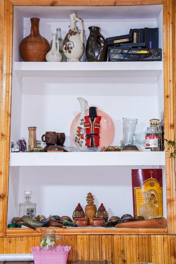 Bori'S Guesthouse Usguli Kültér fotó