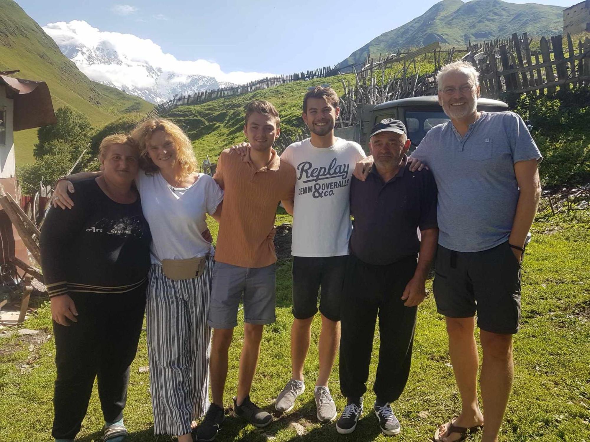 Bori'S Guesthouse Usguli Kültér fotó